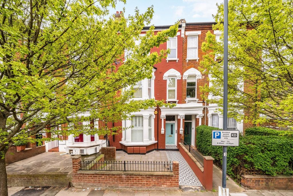 Property photo 1 of 5