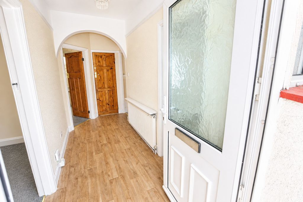 Property photo 3 of 18 Photo 10