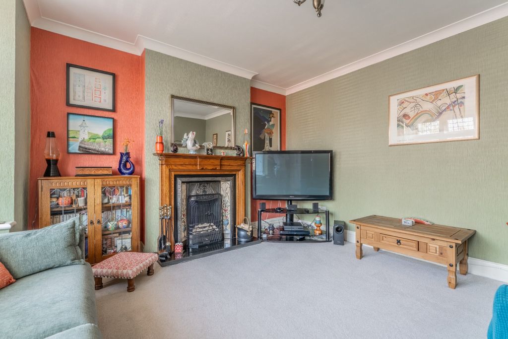 Property photo 2 of 19 5368032