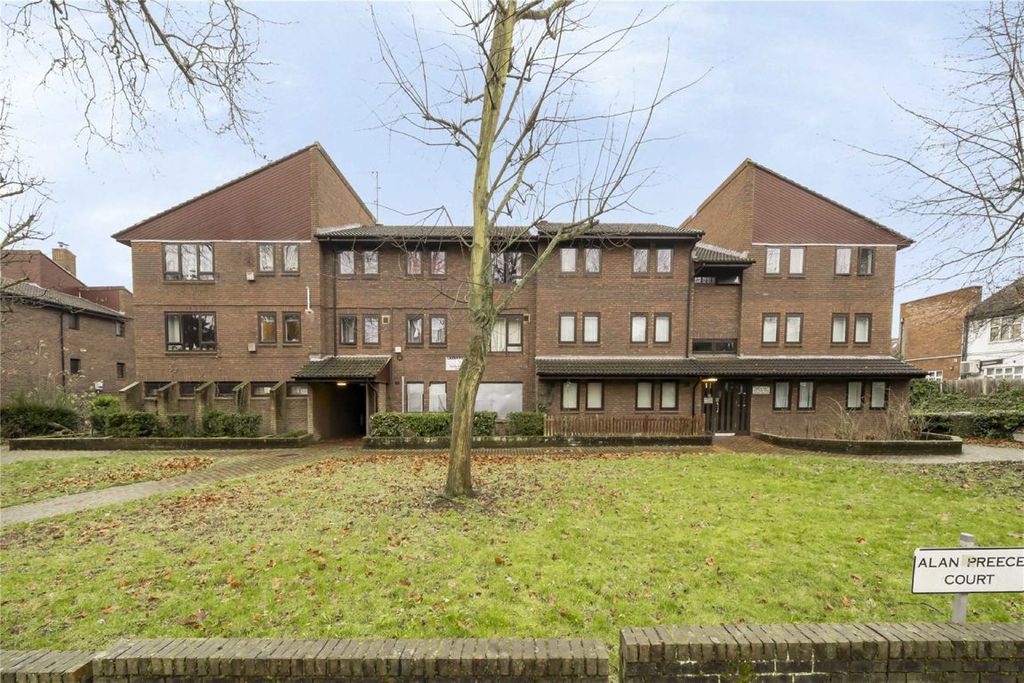 Property photo 1 of 6