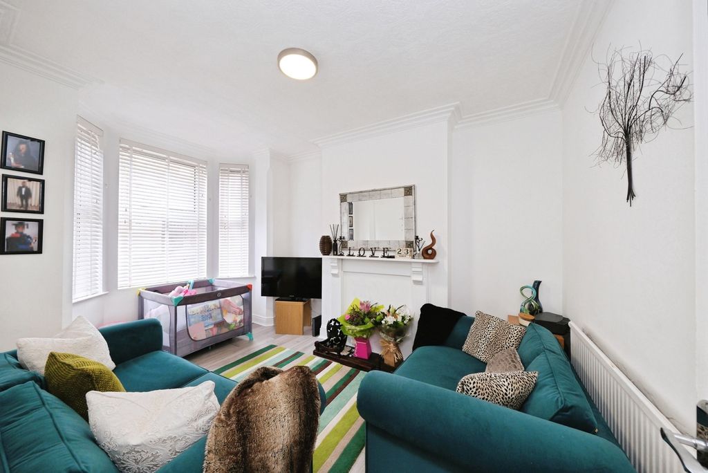 Property photo 2 of 12 Pbox-Img.Jpg