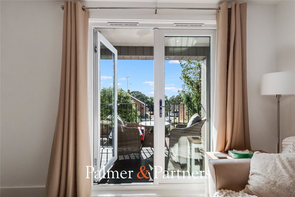 Property photo 2 of 14 Picture No. 08