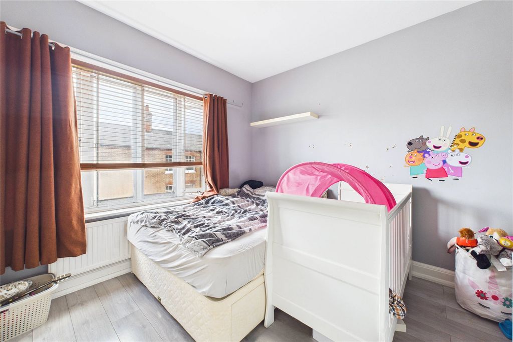 Property photo 3 of 10 Picture No. 06