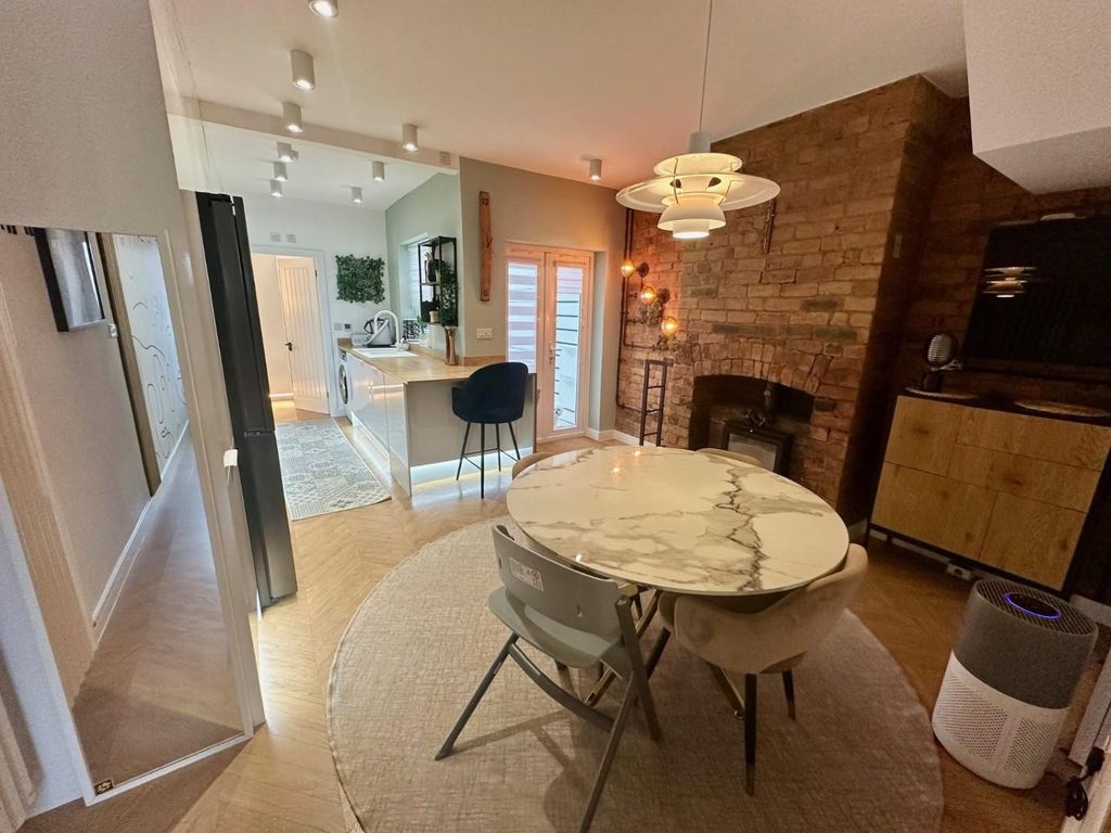 Property photo 2 of 16 15Alfred3.Jpg
