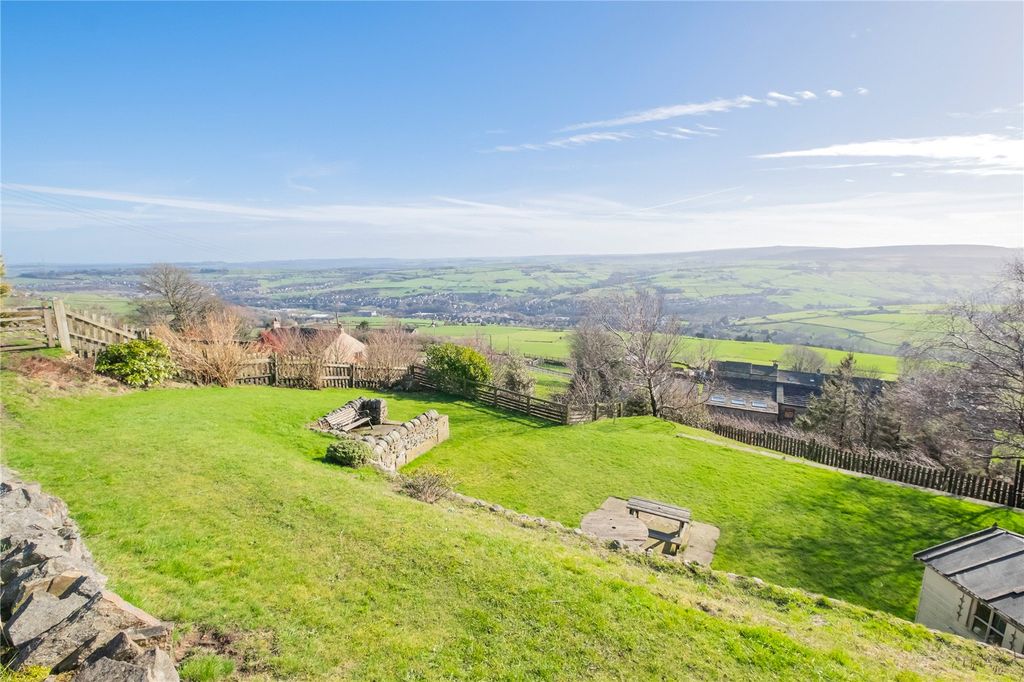 Property photo 2 of 29 Outside