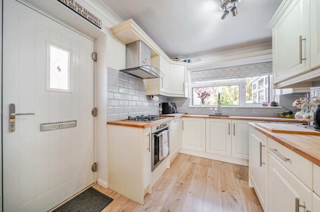 Property photo 2 of 21 1360695-6-68Da8Babe662B