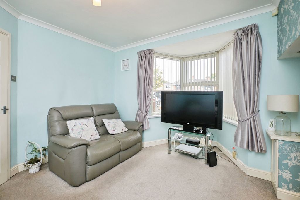 Property photo 3 of 30 Pbox-Img.Jpg