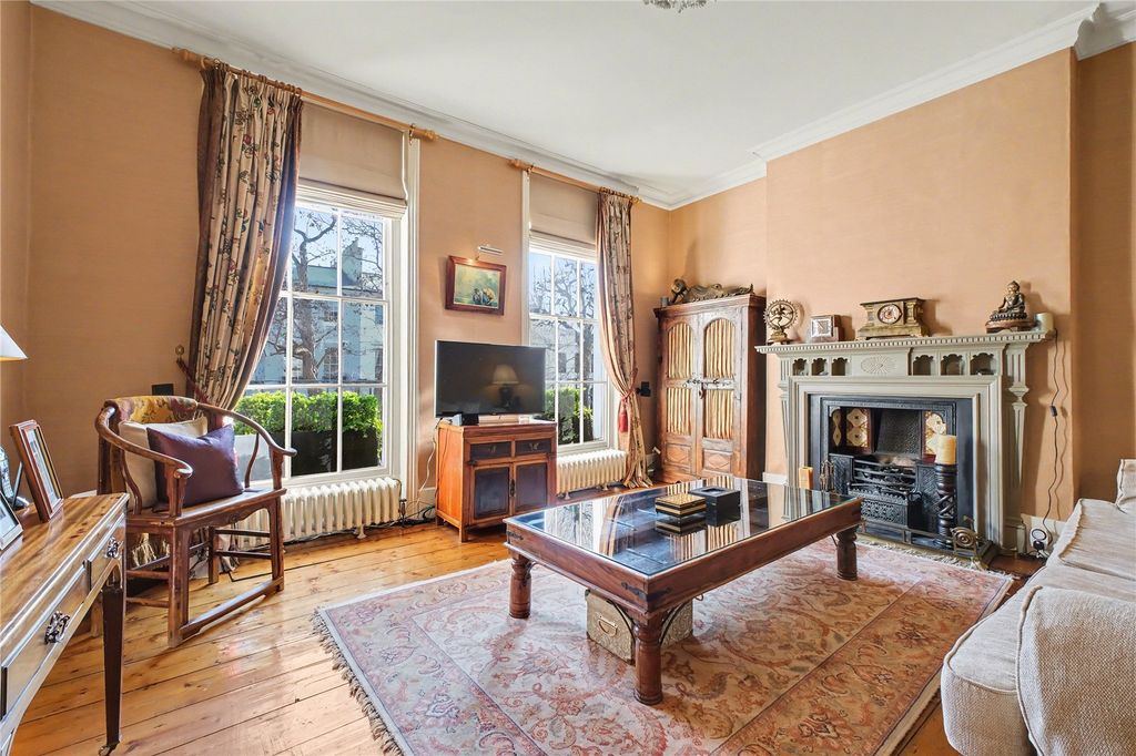 Property photo 3 of 28 Picture No. 01