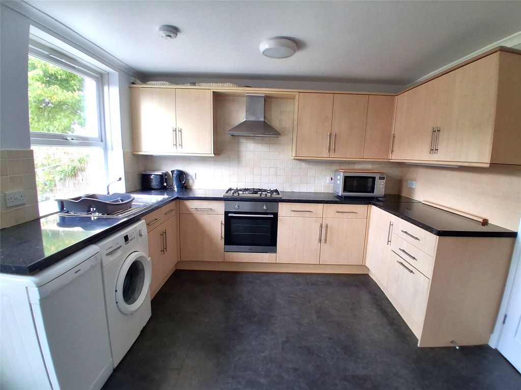 Property photo 2 of 13 Picture No. 05