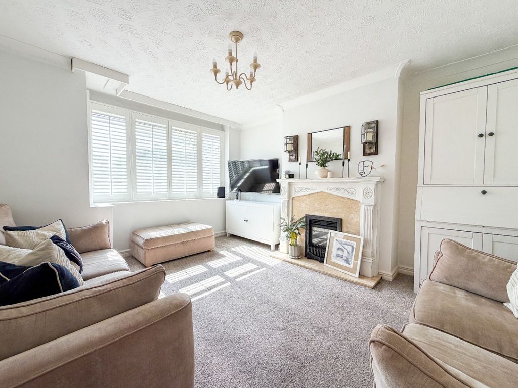 Property photo 3 of 23 4466604