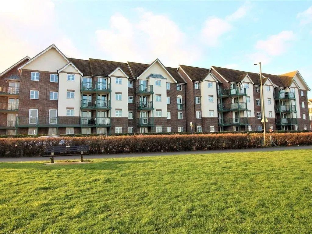 Property photo 1 of 7