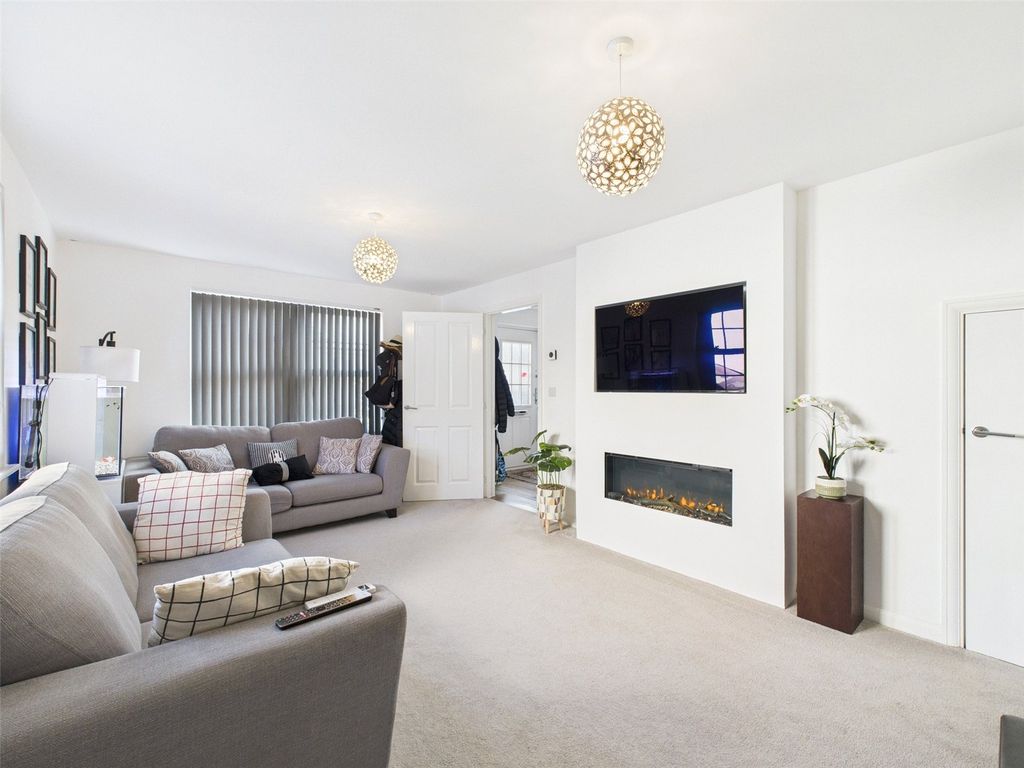 Property photo 3 of 13 Picture No. 04