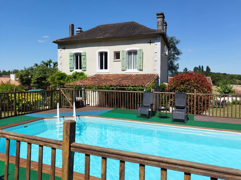 Property photo 1 of 20