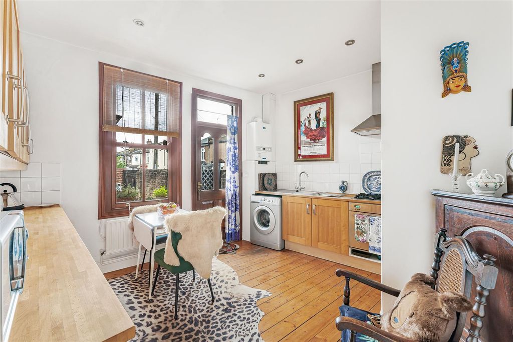 Property photo 3 of 25 3