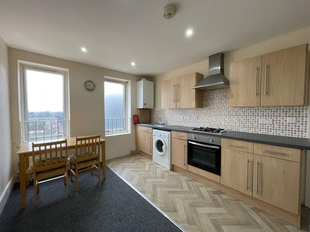 Property photo 1 of 4