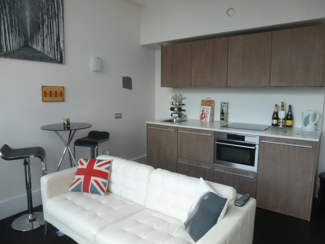 Property photo 1 of 5 Living Room