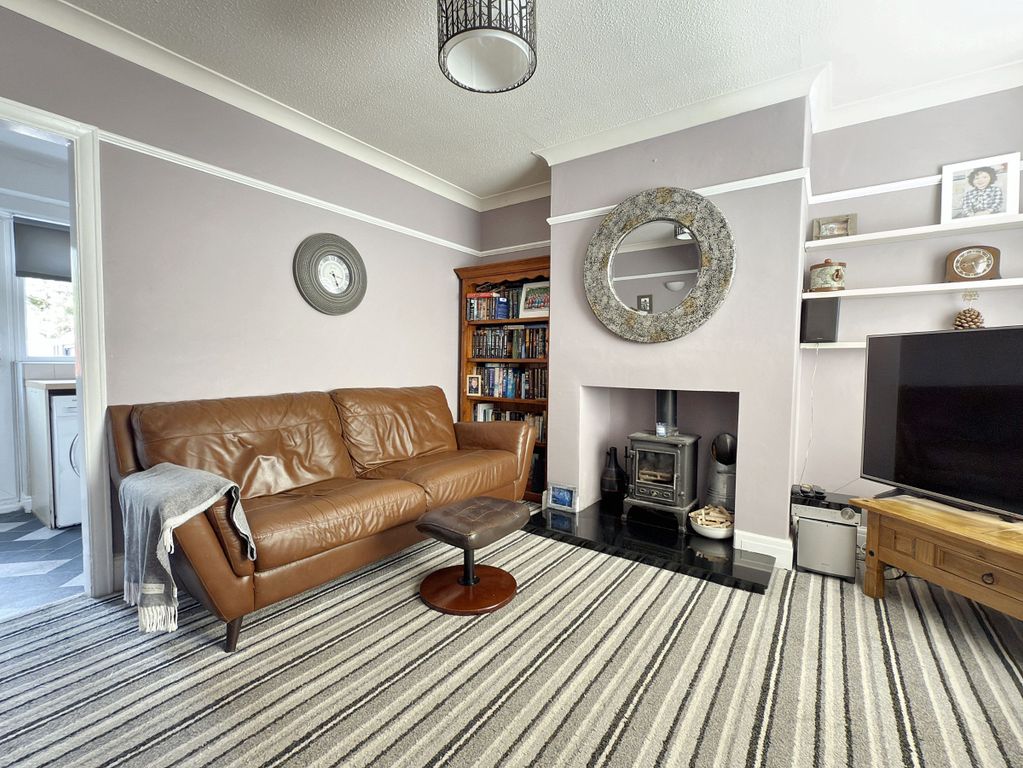 Property photo 2 of 17
