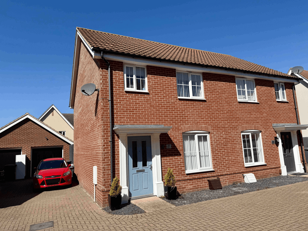 Property photo 1 of 20 3 Bedroom Semi Detached House For Sale - Paddock Close, Kirton - Wainwrights