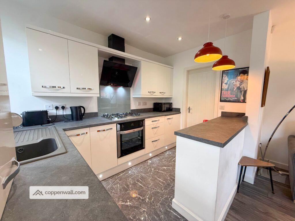 Property photo 2 of 20