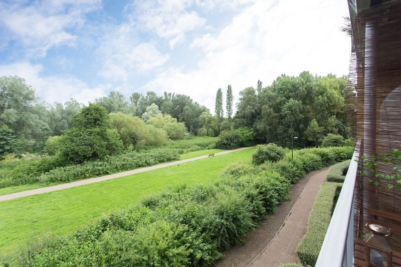 Property photo 2 of 11 Picture 2