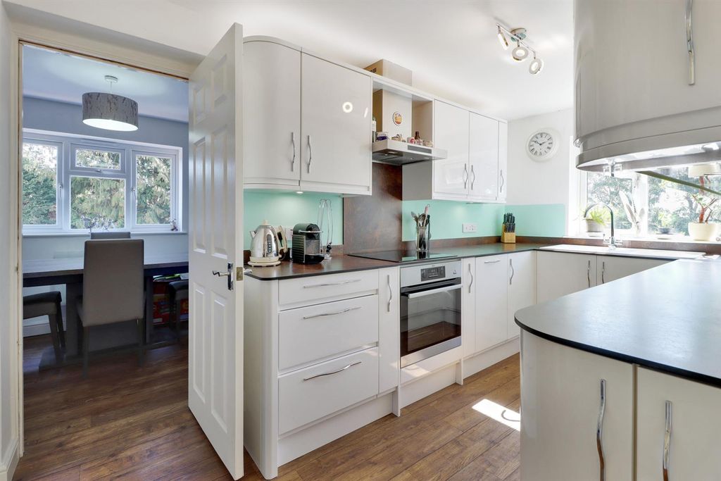 Property photo 1 of 13 64724_014.Jpg