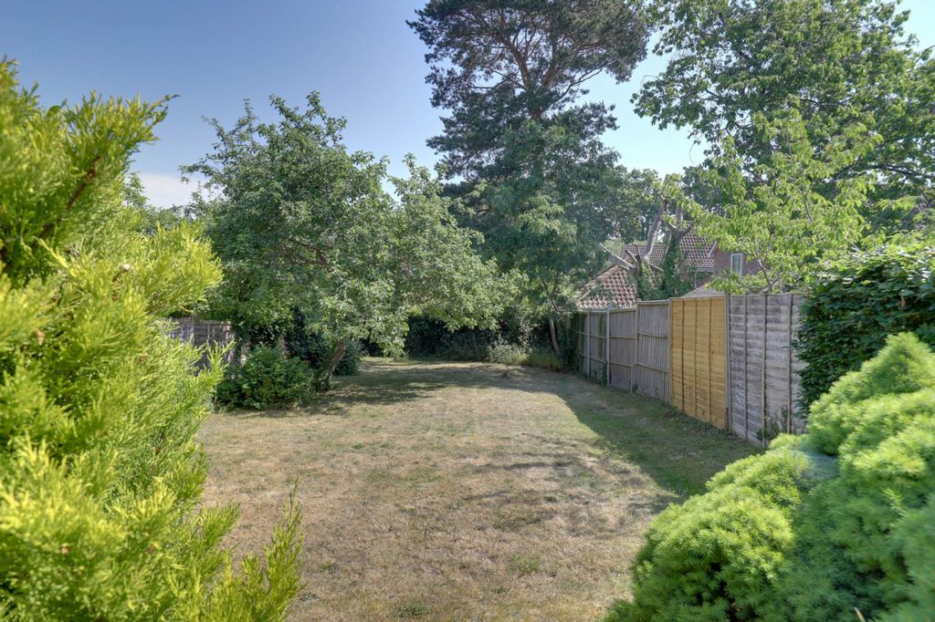 Property photo 2 of 14