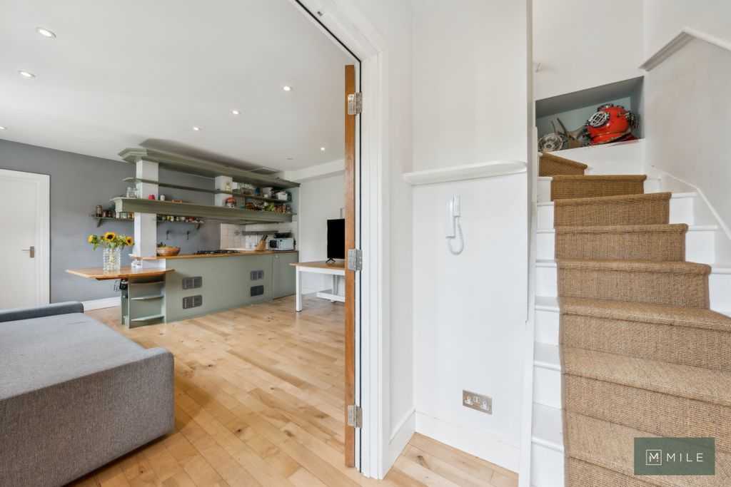 Property photo 3 of 16 13-W
