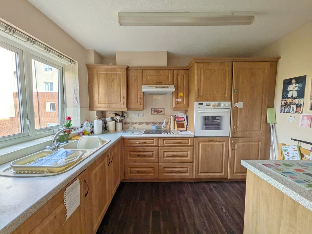 Property photo 2 of 10 5520125