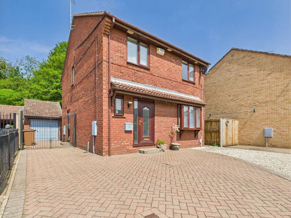 Property photo 2 of 18
