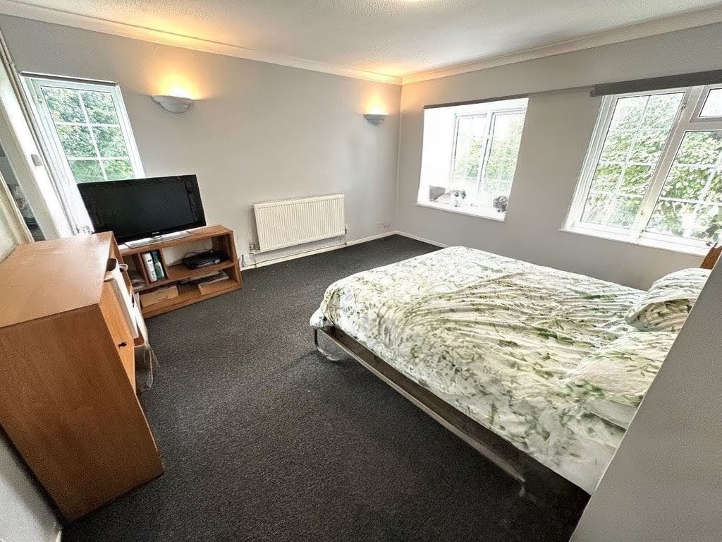 Property photo 3 of 6 3607693