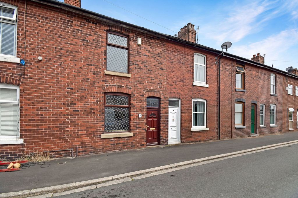 Property photo 1 of 12