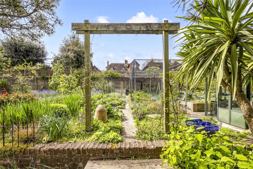 Additional image 23 of 5 bed detached house for saleKing Henrys Road, Lewes, East Sussex BN7