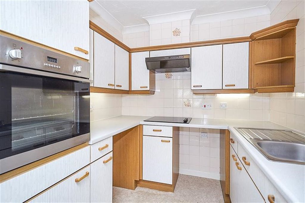 Property photo 1 of 13 (Main)