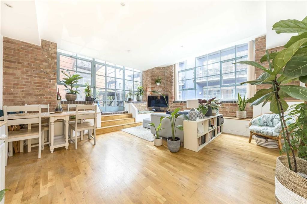 Property photo 2 of 7