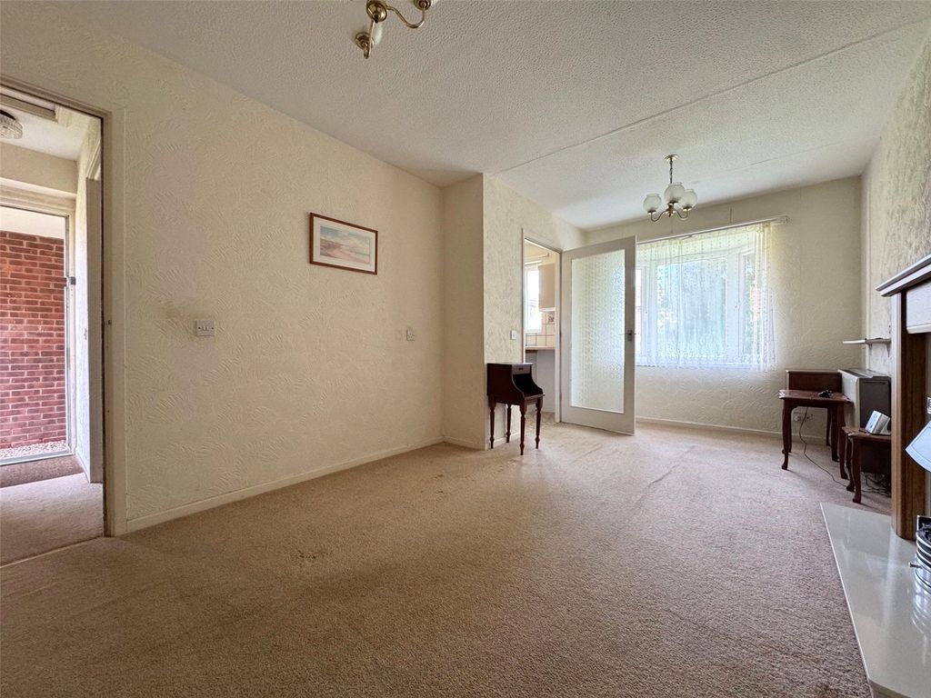 Property photo 2 of 8 Living Room