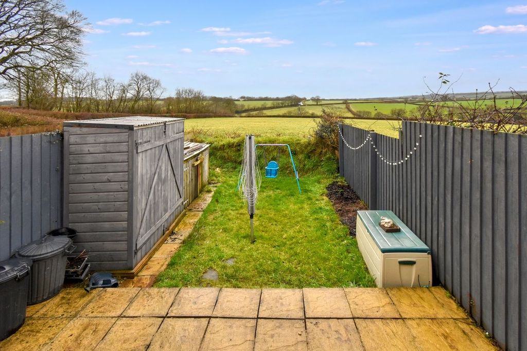 Property photo 3 of 21