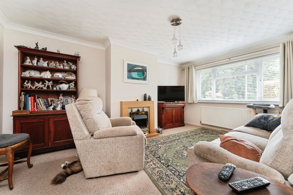 Property photo 3 of 12