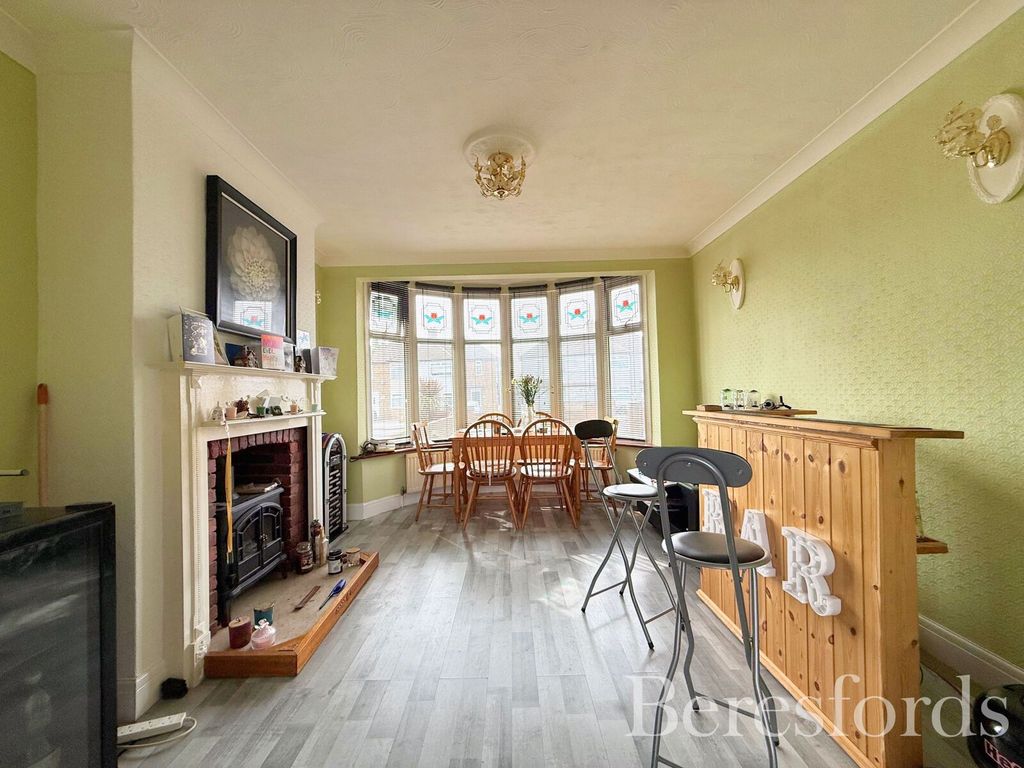 Property photo 3 of 13 Picture No. 14