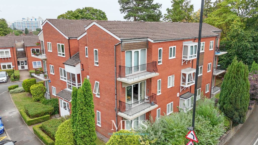 Property photo 1 of 15 4288701