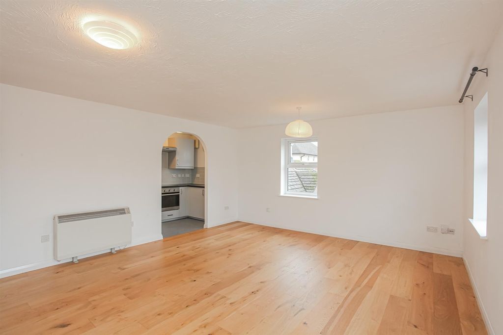 Property photo 2 of 14 Img_3972.Jpg