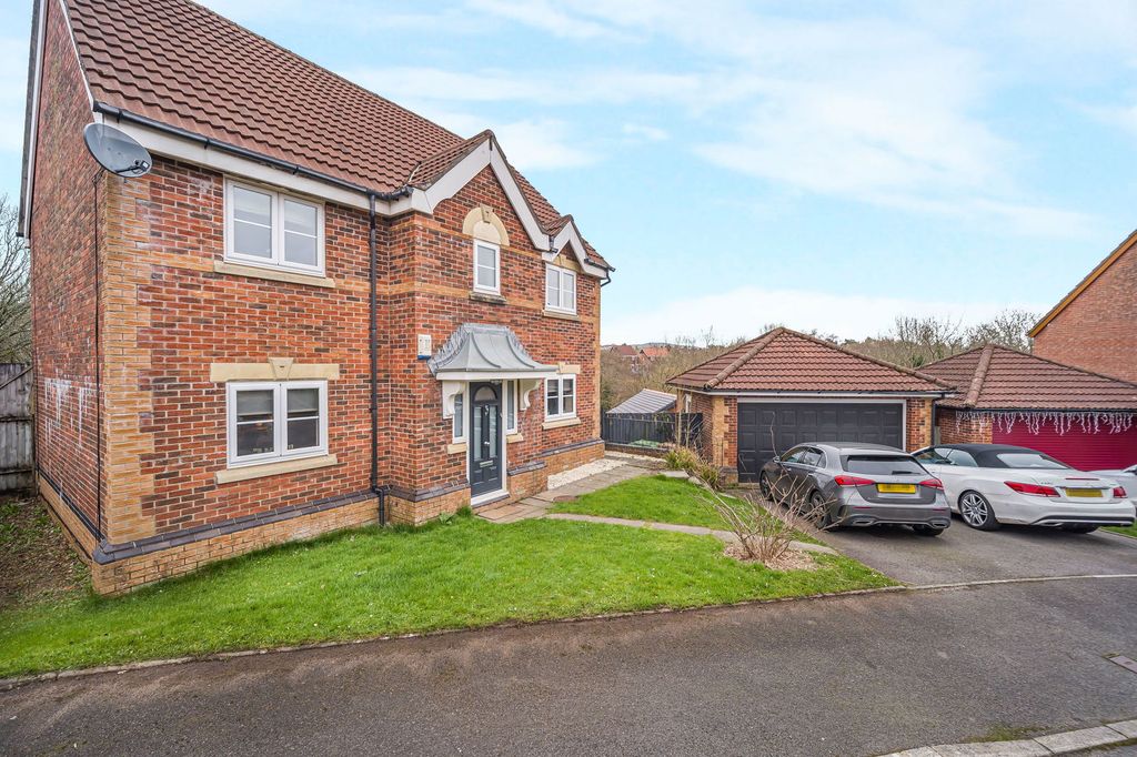 Property photo 3 of 51