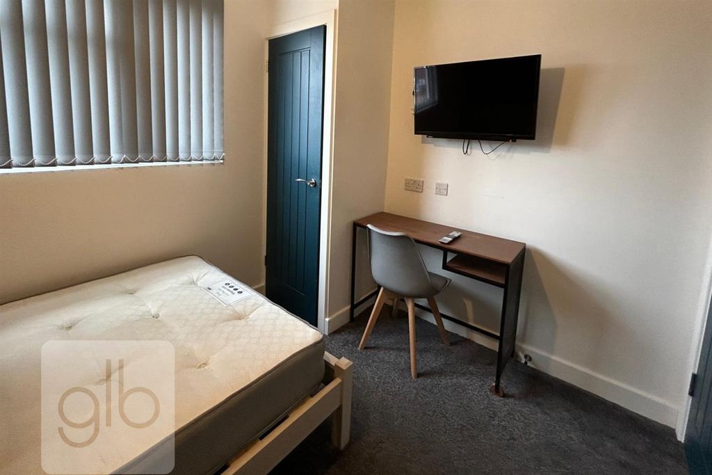 Property photo 2 of 10 1.Png