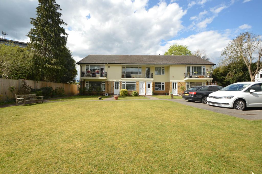 Property photo 1 of 9