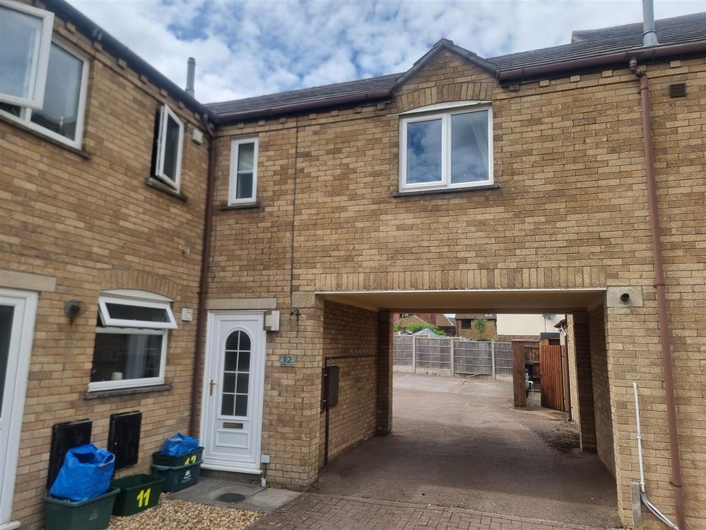 Property photo 1 of 12