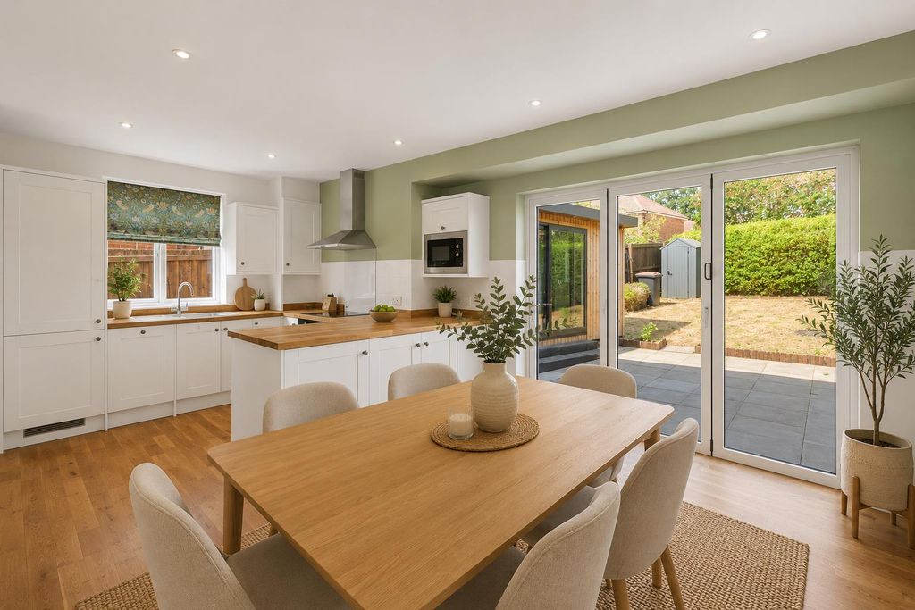 Property photo 3 of 27 Kitchen Diner_4.Png