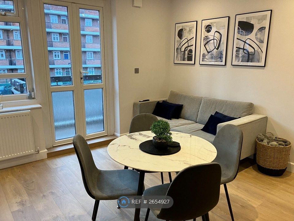 Property photo 2 of 20