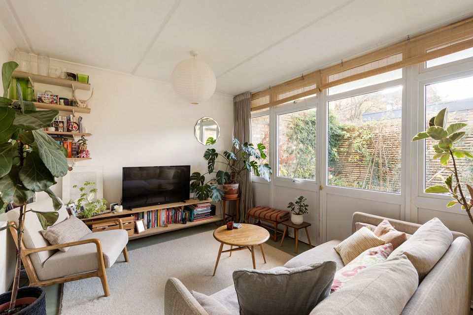 Property photo 2 of 25