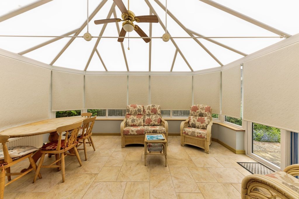 Property photo 3 of 23 Conservatory View 2
