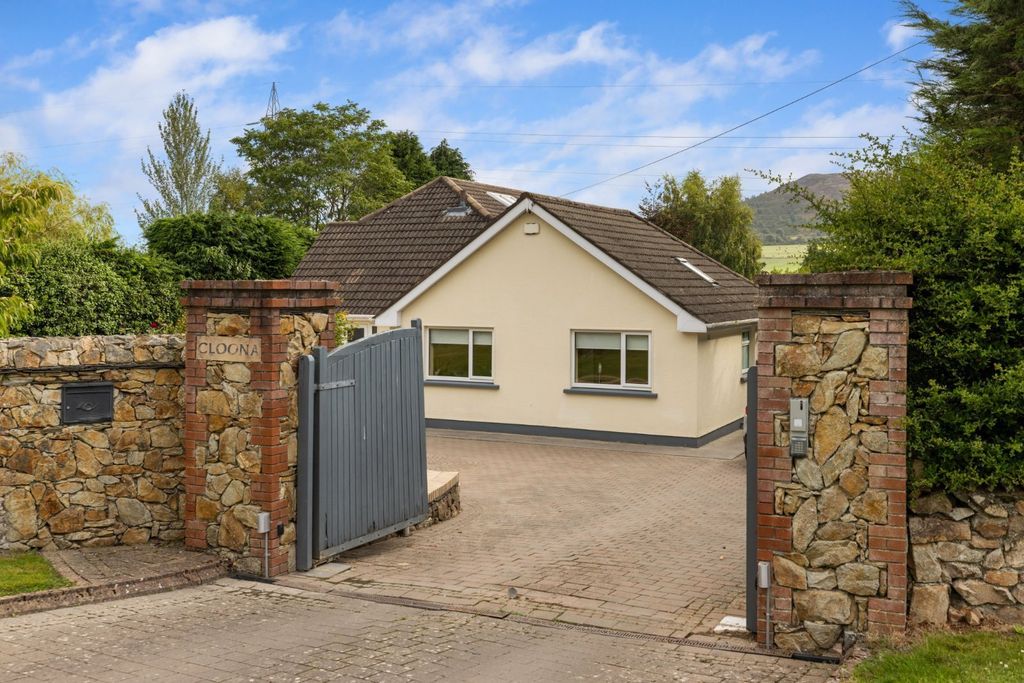 Property photo 2 of 28 Picture No. 21