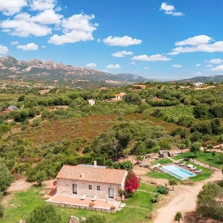 Property photo 1 of 15 Renovated Villa With Pool In Arzachena, Sardinia